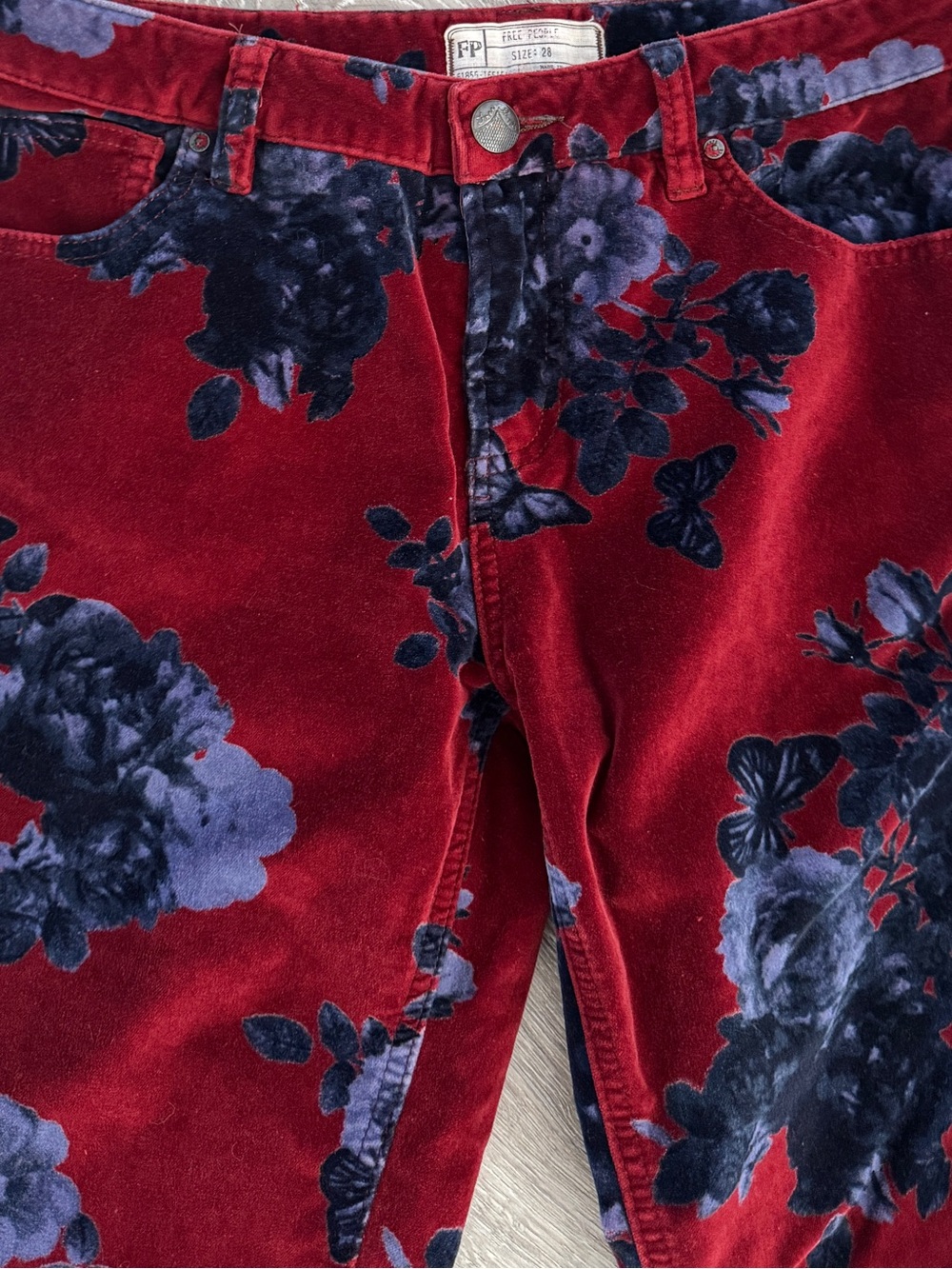 Free People Velvet Floral Skinny Pants Burgundy Navy boho whimsigoth Size 28 - Picture 6 of 11